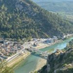 Le cronache albanesi di Puppo da Gjirokastër. 2 – Case non ancora finite e già in rovina