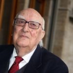 Andrea Camilleri. Da oggi la sua lingua prediletta allieterà il Cielo. Camilleri tra le stelle Altritaliani.net