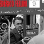 25 anni Federico Fellini in cielo… Egli danza.