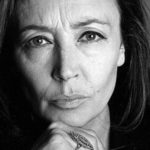 Due donne. Un accostamento originale.