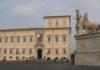 La crisi della politica italiana ai piedi del Quirinale.