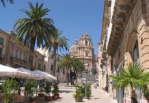 Viaggio con Camilleri nella Sicilia che non c’è.