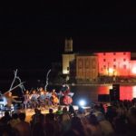 A Sestri Levante, in Liguria, l’Andersen Festival dedicato a fiabe e favole. palco nel mare Sestri Levante