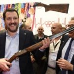 Salvini, tu vuò fa’ l’americano.