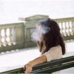 Luigi Ghirri, le photographe de l’apparente simplicité. Luigi Ghirri, Parigi, 1972. Courtesy Fototeca Biblioteca Panizzi, Reggio Emilia ©Eredi Ghirri