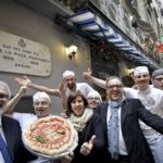 La pizza napoletana patrimonio immateriale dell’umanità: premiata l’arte del pizzaiuolo. 150828674-dbc99803-ebd4-464a-bd87-274b5f4a1067.jpg