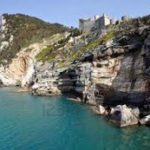 Le paysage ligure dans l’œuvre de Francesco Biamonti. Formes poétiques de l’interruption du temps. Ligurie_2_t_R_l_R_chargement.jpg