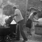 Nel silenzio del cuore. L’uccisione del maiale agli occhi dei bambini. Foto Flavio Brunetti