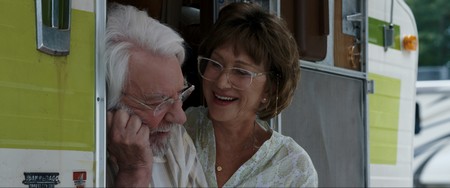 Donald Sutherland insieme ad Helen Mirren nel film di Virzi