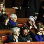 La politica è bella. L'approvazione del bio-testamento.