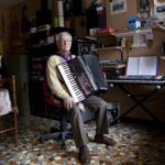 Cecilia Garroni Parisi fotografa: l’arte di cogliere il talento altrui. Foto tratta dal progetto "La traversée des Alpes. Récit d'Italiens en France".