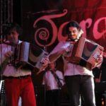 Intervista a Giuliano Gabriele. « World Tarantella » in Tour in Francia con I Jacaranda. mari251400_354924541255925_314575272_n-ca386.jpg