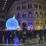 Itinerario natalizio a Napoli da San Gregorio Armeno al lungomare. Galleria Umberto I
