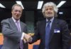 M5S e la fine dei tabù. Le contraddizioni di un nuovo partito azienda. Nigel Farage e Beppe Grillo