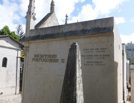 La tomba di Tabucchi al Cimitério dos Prazeres