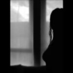 Le finestre di fronte. y1pVkvIzFpxvXrMTvF_X02O3rK_vfAemcJfWLN9Yhg2eETO2wYWyHvlSJNNP6IBE_e7ZCK_whYFC8g.jpg