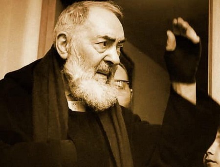Padre Pio Il Vero Miracolo Di Matteo Cosenza Un Laico Che S Accosta Al Sacro