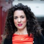 ‘Iniziare un nuovo libro è cadere in un abisso’. Intervista con Silvia Avallone.